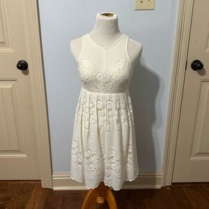 Elegant White Lace Dress